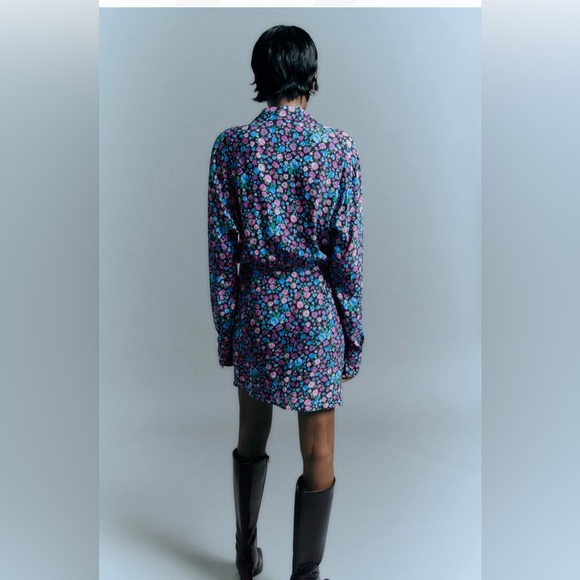 SOLD: ZARA SHORT SATIN EFFECT DRESS. Floral Print - Picture 5 of 8